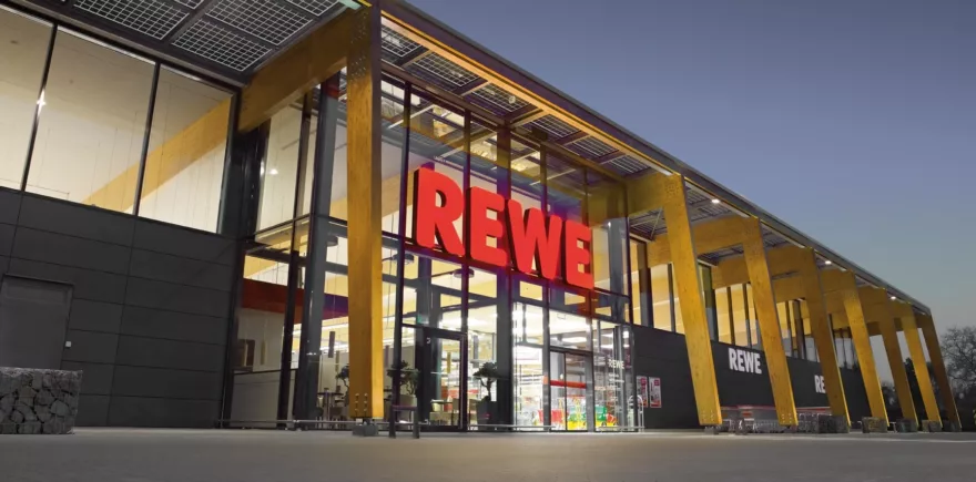 Eine Filiale von REWE